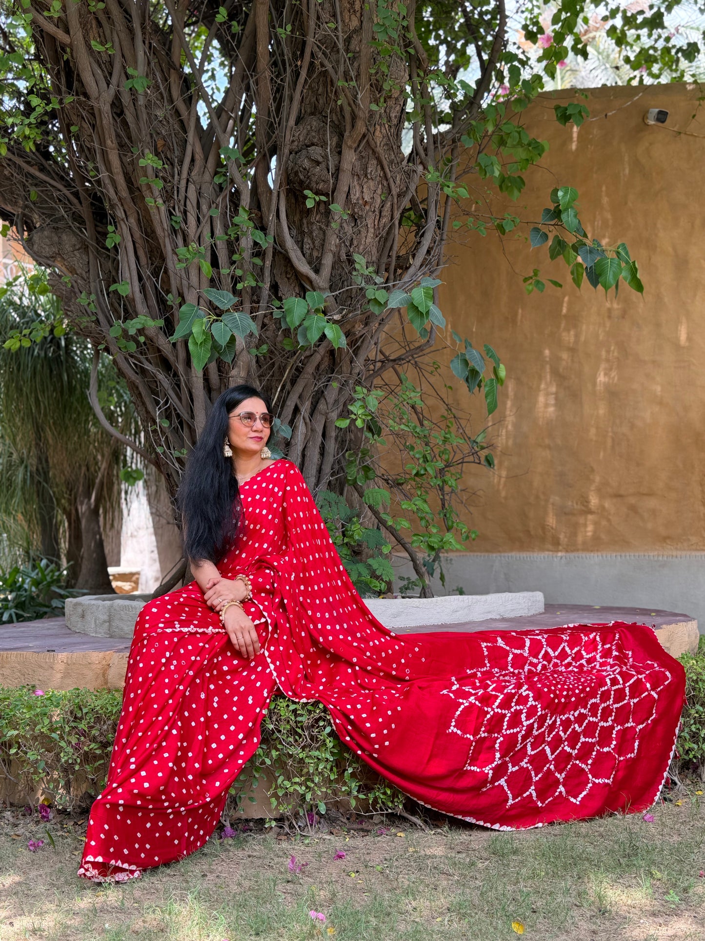 Handtied Bandhej with hand stitched mirrors: Ready to ship