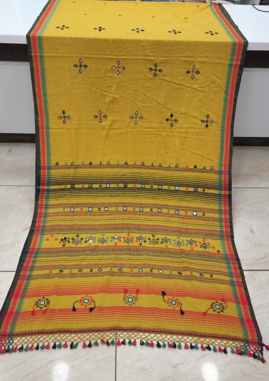 Bhujodi Mirror work