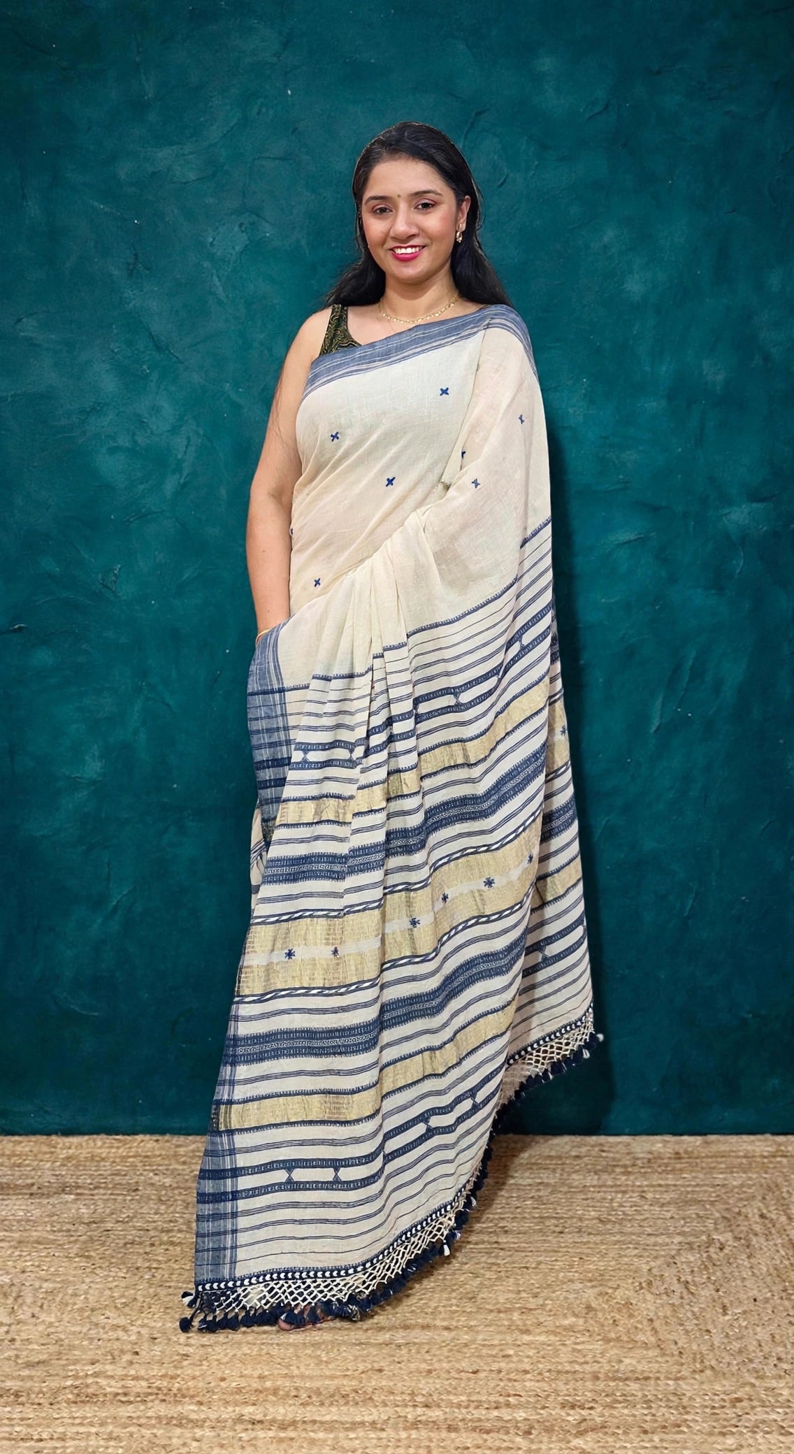 Bhujodi-Kala cotton HANDLOOM saree (subject to availability confirm before placing an order WhatsApp no : 9136956003)