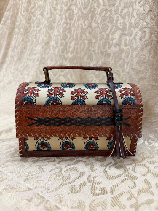 Leather Sling Bag : 1